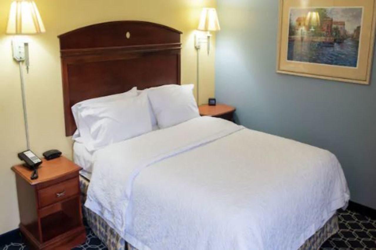 Hampton Inn Lebanon Exterior photo