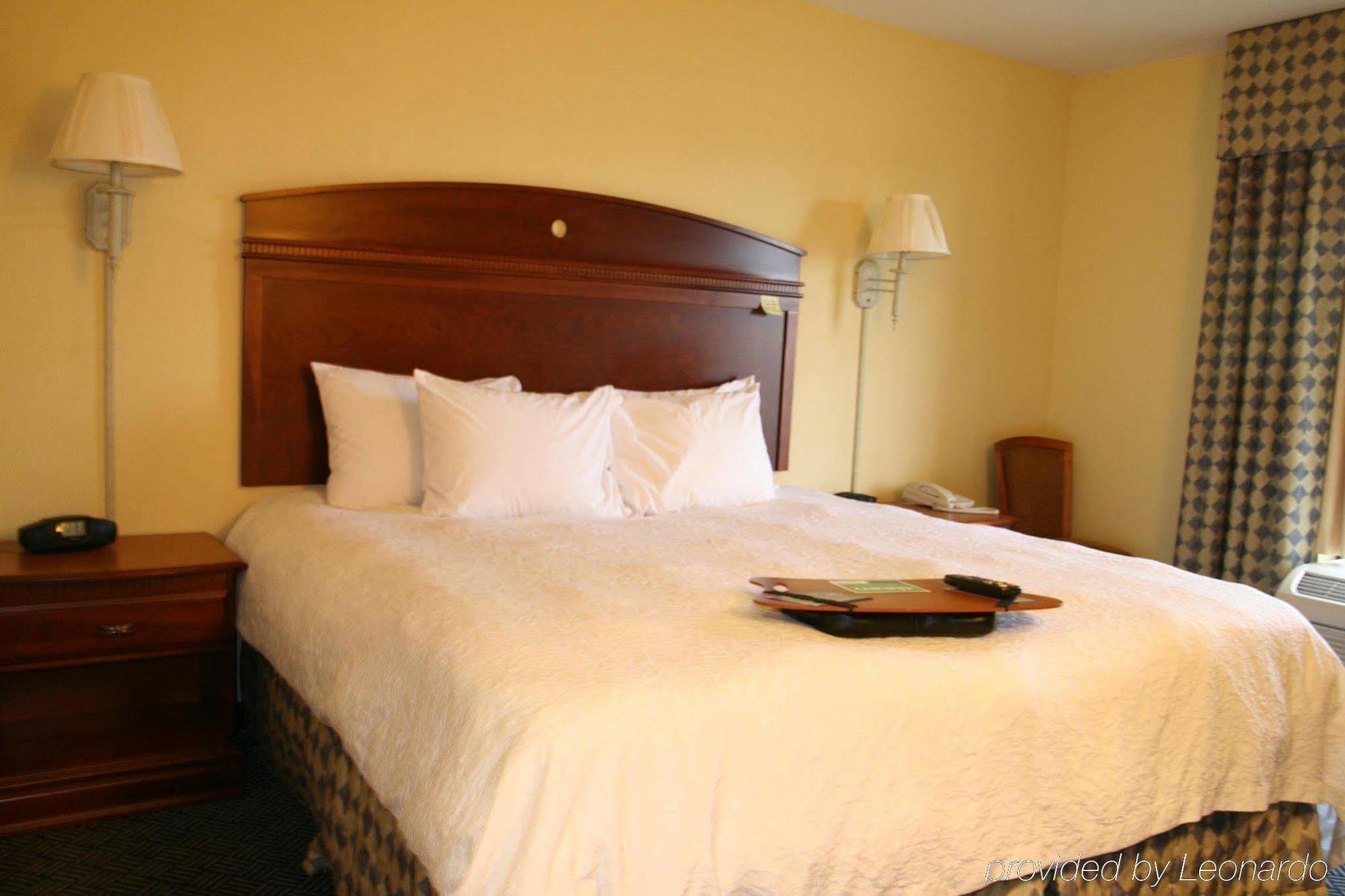 Hampton Inn Lebanon Exterior photo