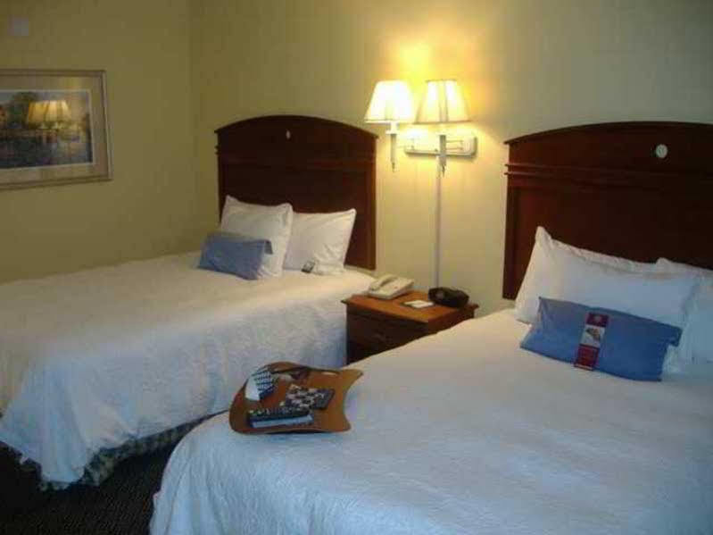 Hampton Inn Lebanon Exterior photo
